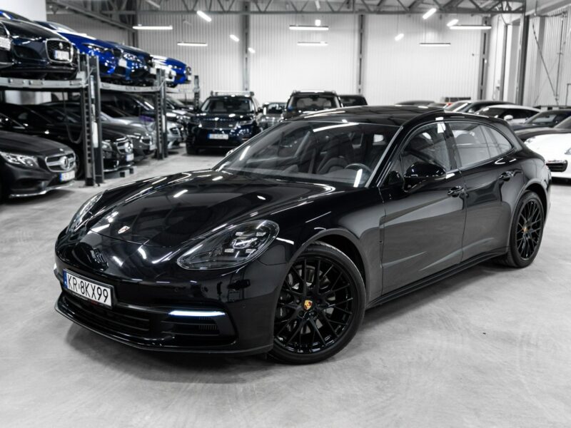 Porsche Panamera 4 Sport Turismo. Sport Chrono. Burmester High End. Panorama. FV23%.