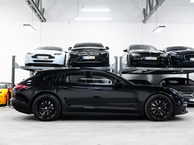 Porsche Panamera 4 Sport Turismo. Sport Chrono. Burmester High End. Panorama. FV23%.