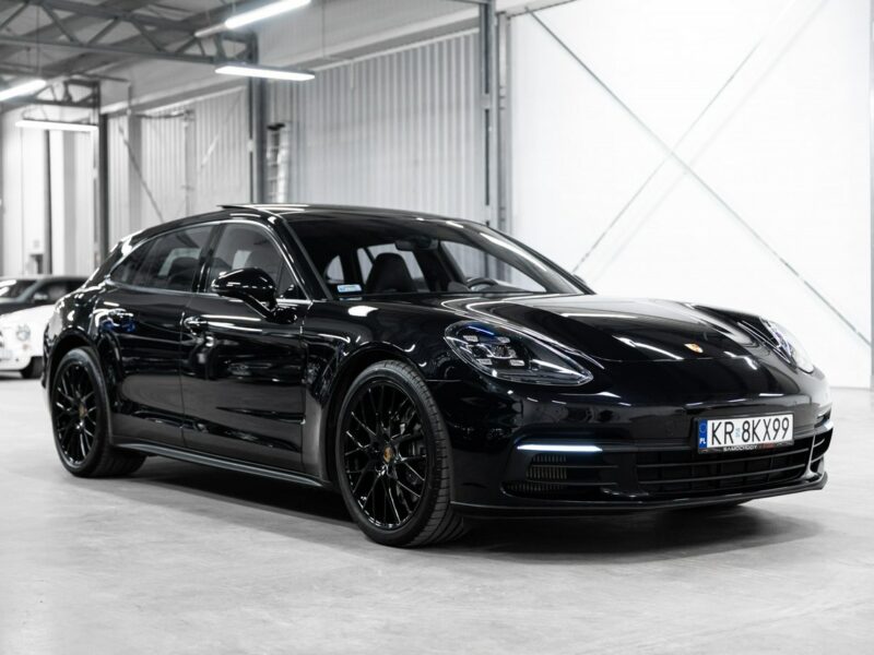 Porsche Panamera 4 Sport Turismo. Sport Chrono. Burmester High End. Panorama. FV23%.