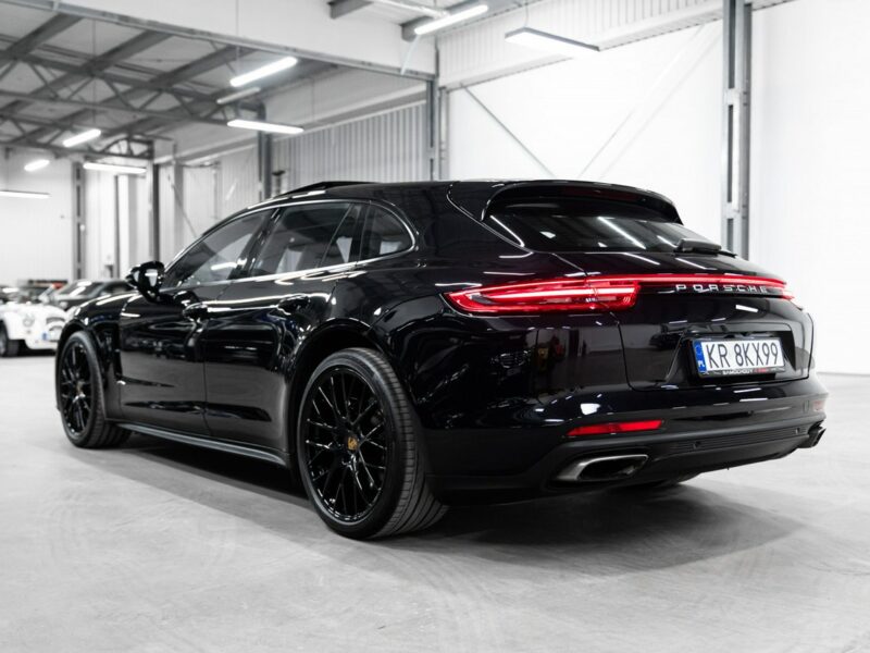 Porsche Panamera 4 Sport Turismo. Sport Chrono. Burmester High End. Panorama. FV23%.