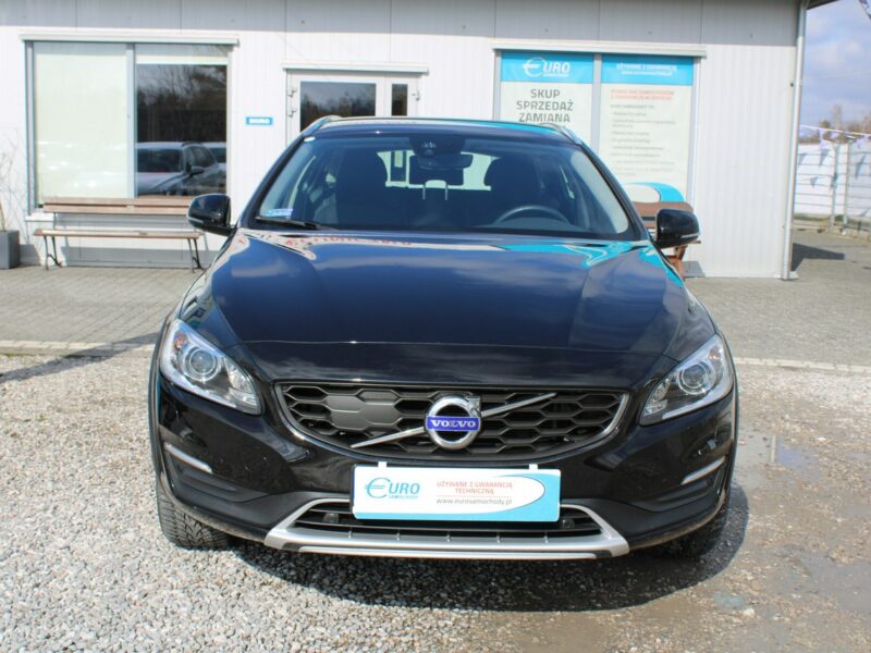 Volvo V60 Cross Country Momentum 190HP F-vat SalonPL Navi