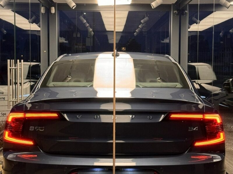 Volvo S90 B4 197PS MHEVPlus Dark, Gwarancja,bezwypadkowy,stan bdb II (2017-)