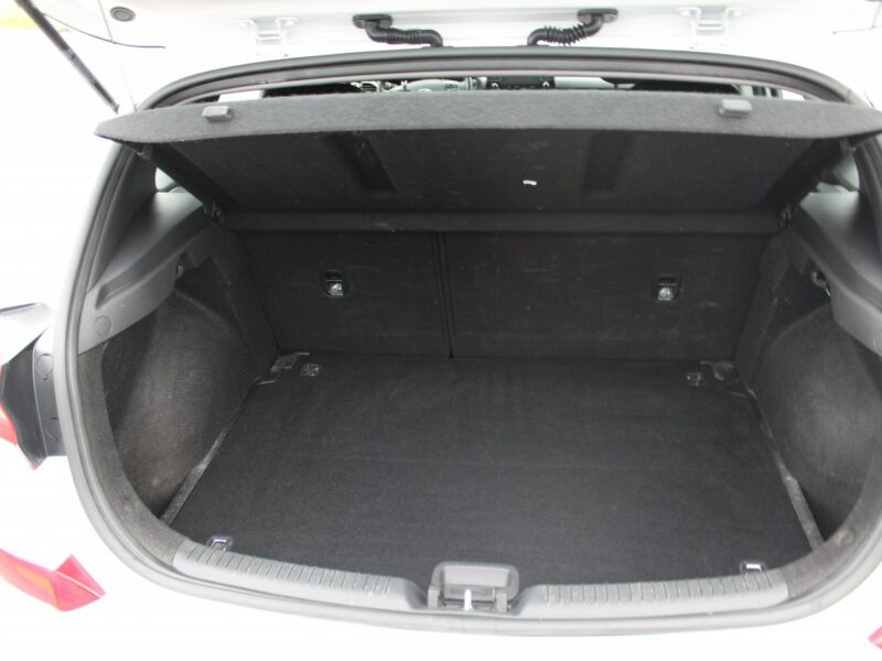Hyundai i30 1,6Crdi F-vat Gwarancja Salon PL Classic+ III (2017-)