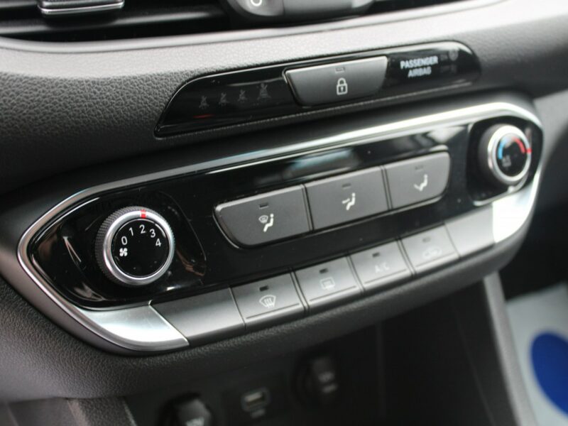 Hyundai i30 1,6Crdi F-vat Gwarancja Salon PL Classic+ III (2017-)