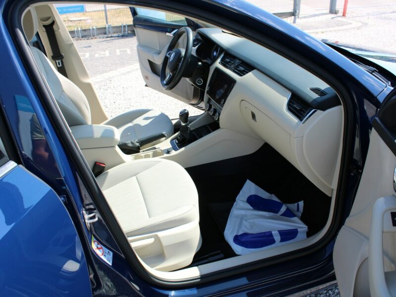 Škoda Octavia 2.0Tdi Led F-vat Smartlink Style SalonPL III (2013-)