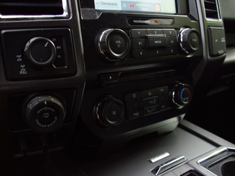 Ford F150 XLT 2016 z silnikiem 5.0 V8 – Idealny Wybór - Raty Gwarancja Zamiana (2009-2015)