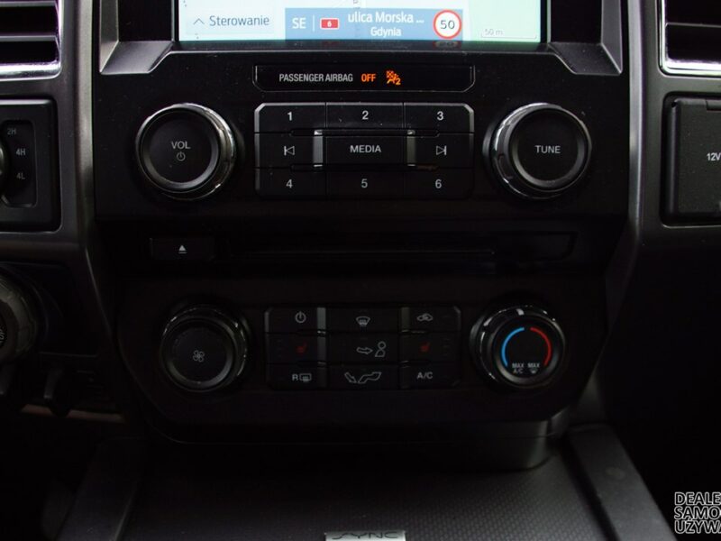 Ford F150 XLT 2016 z silnikiem 5.0 V8 – Idealny Wybór - Raty Gwarancja Zamiana (2009-2015)