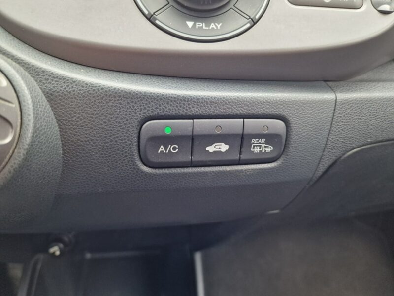 Honda Jazz 1.2 Benzyna 90 KM, Klimatyzacja, Dwa Klucze, AUX, Isofix, Hak III (2008-2014)