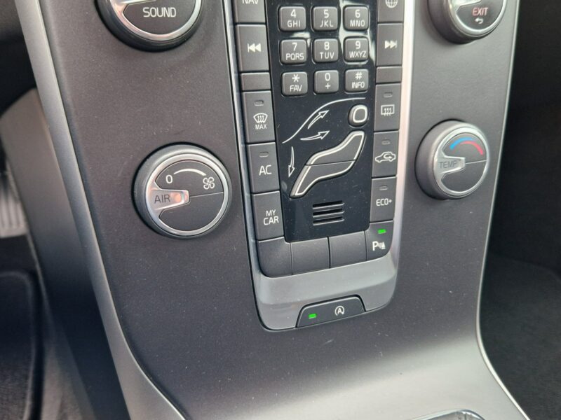 Volvo V40 *FILM*Automat*Business*FULL LED*Roczna Gwarancja Techniczna* II (2012-)