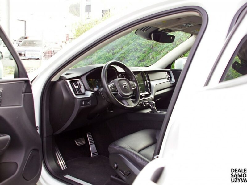 Volvo XC 60 T6 AWD 2020 Momentum - Raty Gwarancja Zamiana II (2017-)