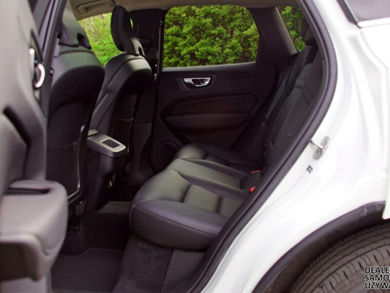 Volvo XC 60 T6 AWD 2020 Momentum - Raty Gwarancja Zamiana II (2017-)