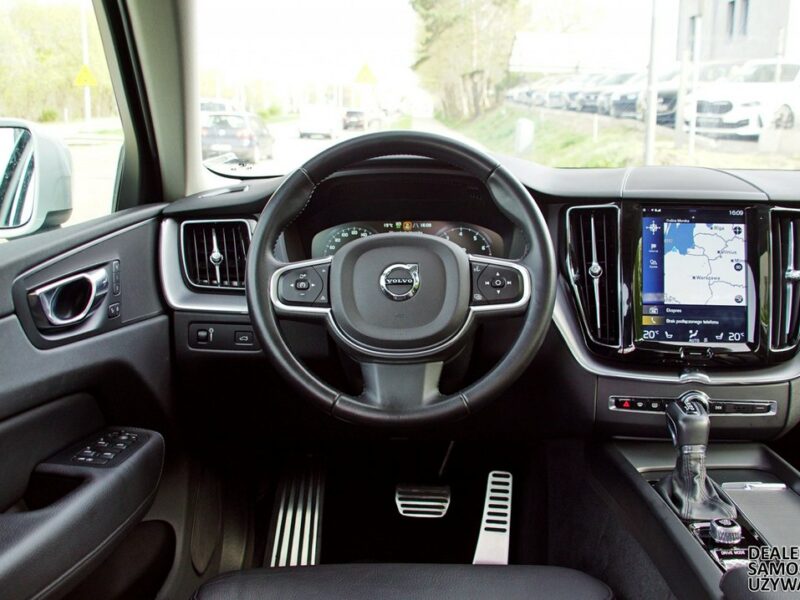 Volvo XC 60 T6 AWD 2020 Momentum - Raty Gwarancja Zamiana II (2017-)