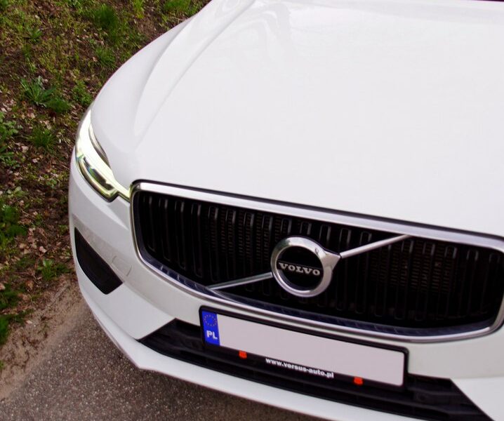 Volvo XC 60 T6 AWD 2020 Momentum - Raty Gwarancja Zamiana II (2017-)