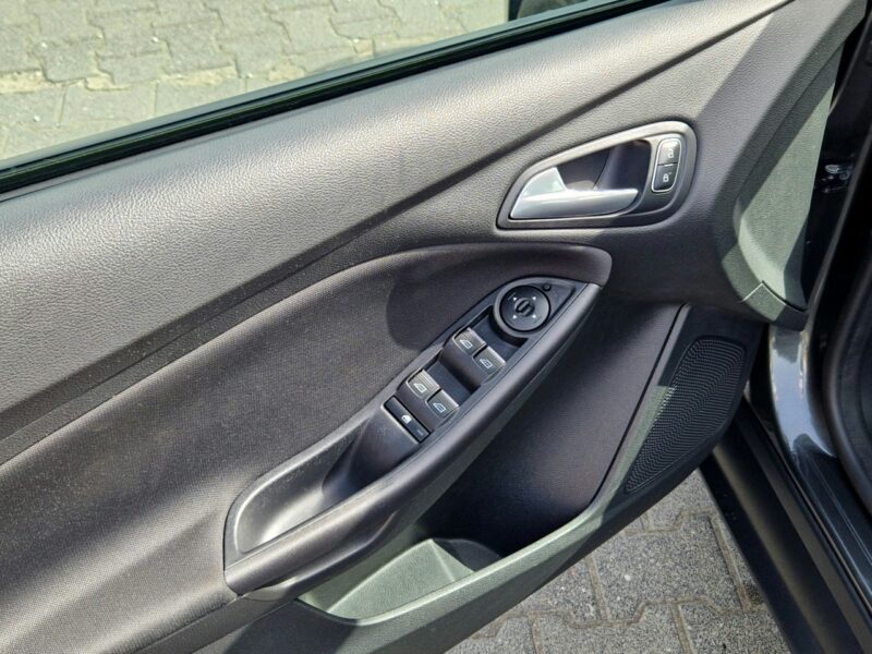 Ford Focus *Automat*Niski Przebieg*Dokumentacja Serwisowa*Roczna Gwarancja* Mk3 (2010-2018)