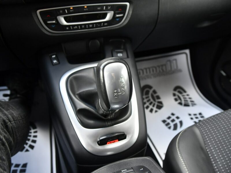 Renault Scenic 2,0benz DUDKI11 Automat,Ledy,Navi,Kam.Cofania.Hands-Free.OKAZJA III (2009-2016)