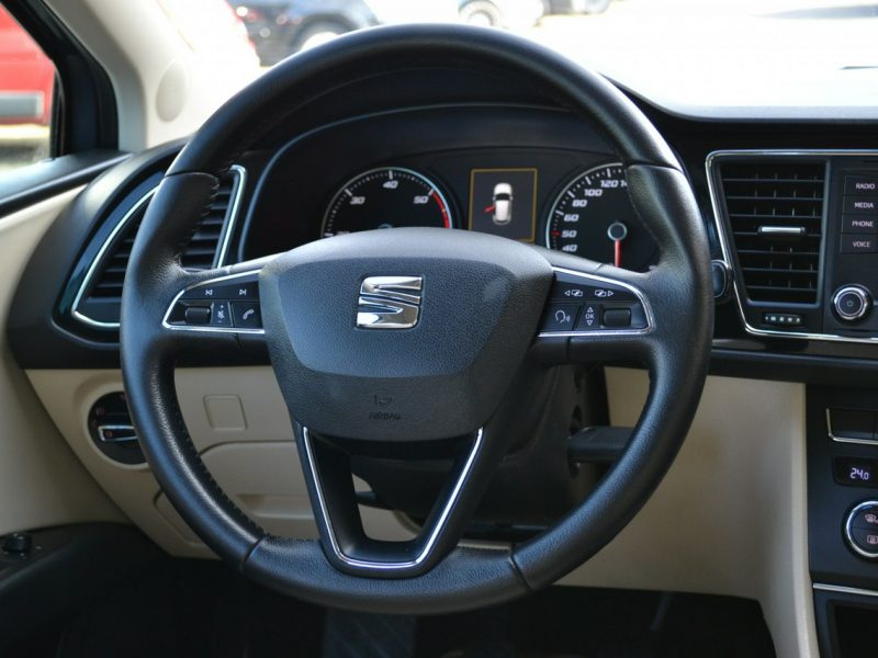 Seat Leon LED*Skórzana Tapicerka*Alufelgi*Podgrz. Fotele*Nawigacja III (2012-)