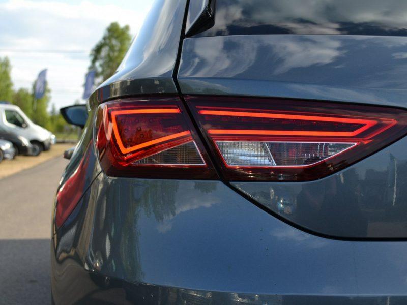 Seat Leon LED*Skórzana Tapicerka*Alufelgi*Podgrz. Fotele*Nawigacja III (2012-)