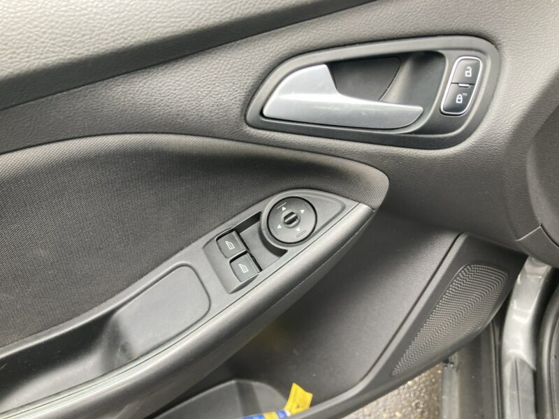 Ford Focus Focus 1.0 EcoBoost Klima Salon PL 2015 Mk3 (2010-2018)