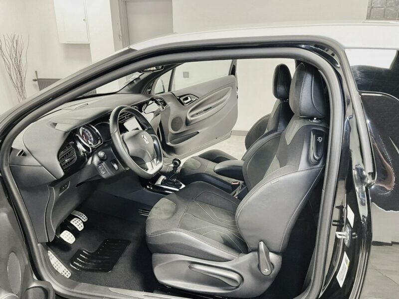 DS Automobiles DS 3 1.6 Blue-HDi 120KM SportChic*Lift*ALU*PDC*HiFi*LED*Klimatronic*Niemiec