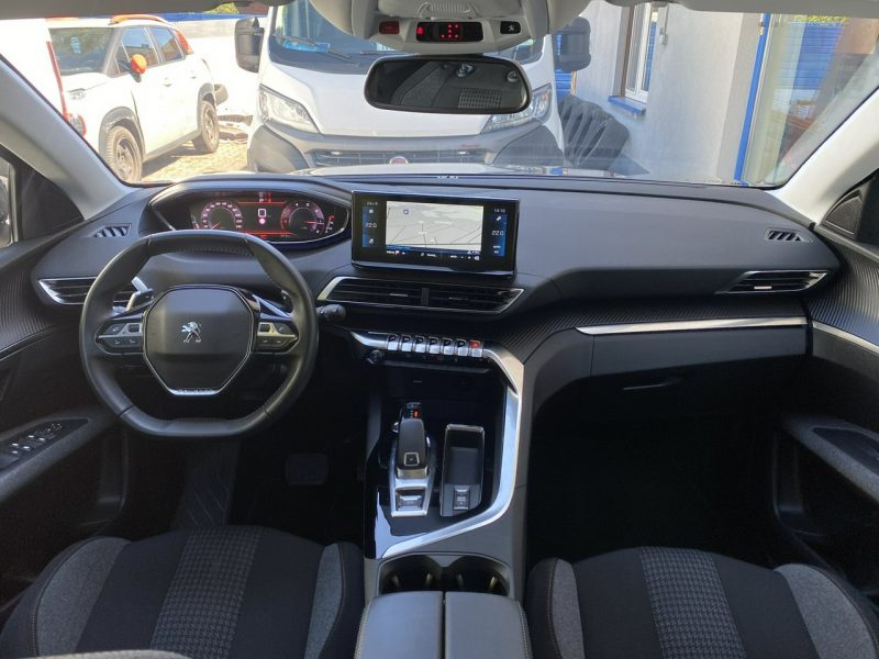 Peugeot 5008 Rezerwacja II (2017-)