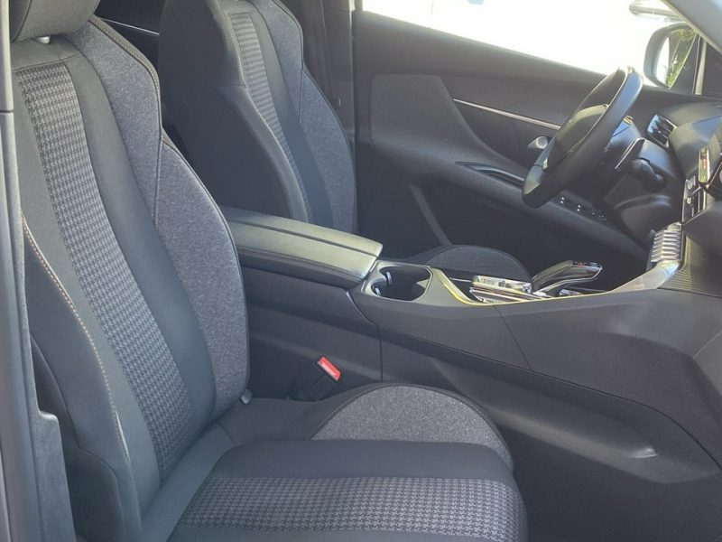 Peugeot 5008 Rezerwacja II (2017-)