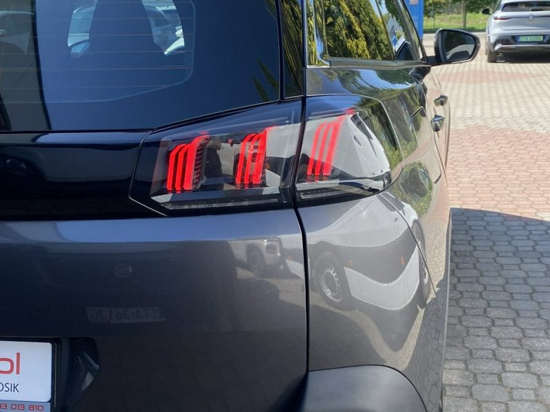 Peugeot 5008 Rezerwacja II (2017-)