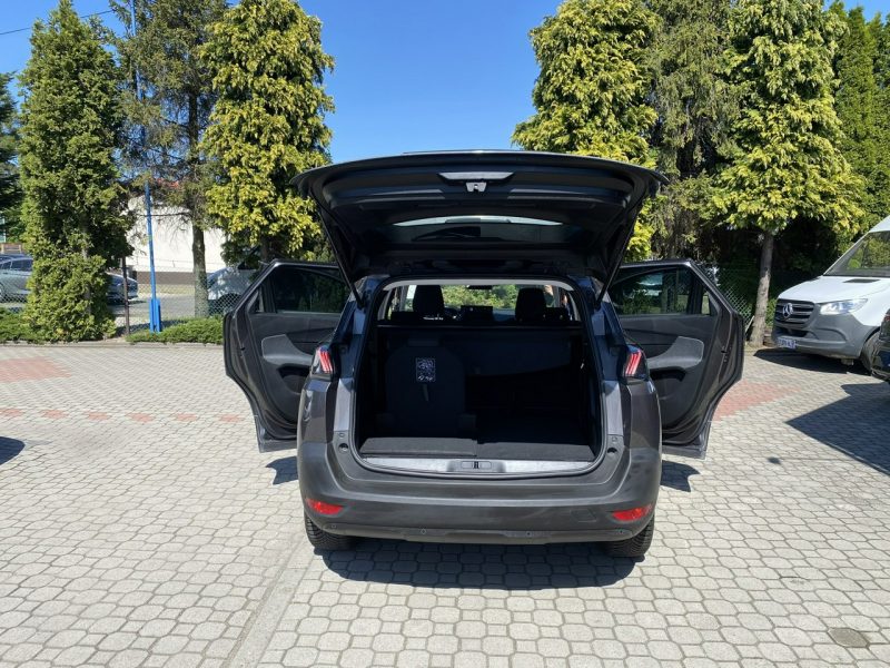 Peugeot 5008 Rezerwacja II (2017-)