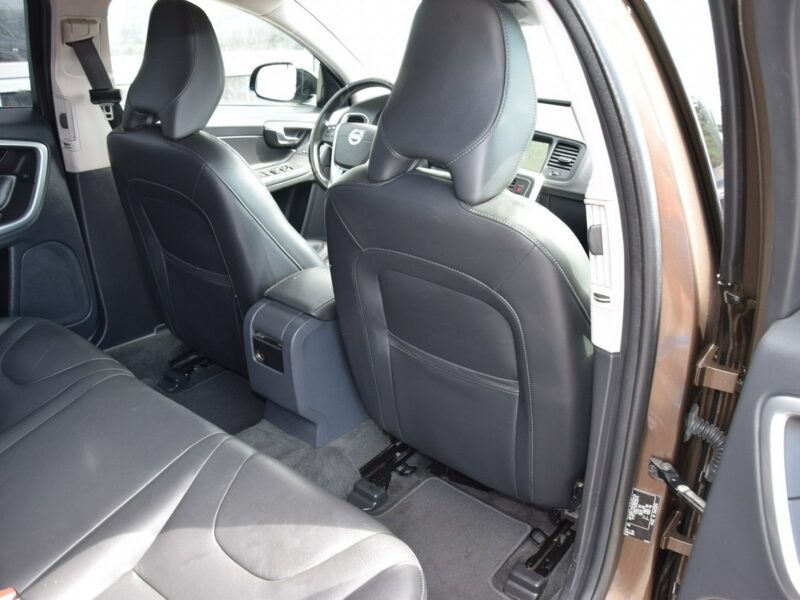 Volvo V60 Cross Country 2.0 D3 Summum 100% bezwypadkowy Serwis LED Skóra Navi EURO-5 Zamiana