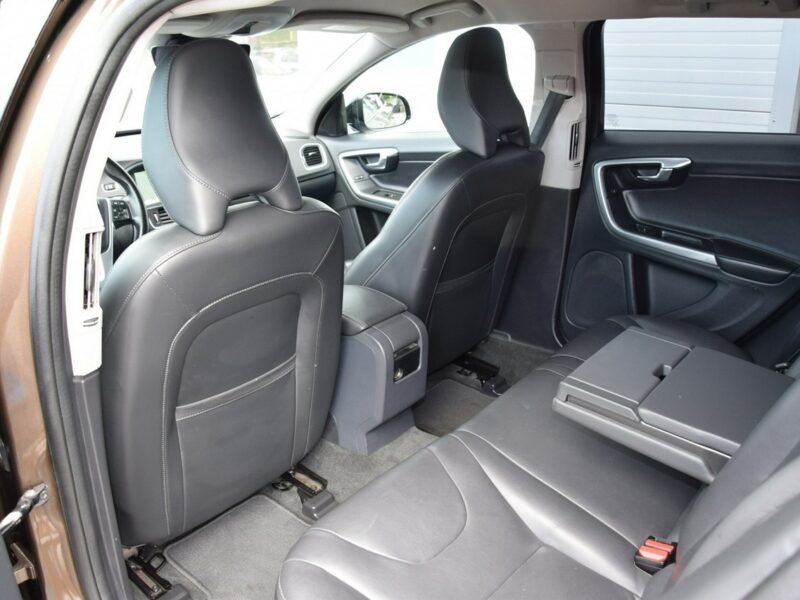 Volvo V60 Cross Country 2.0 D3 Summum 100% bezwypadkowy Serwis LED Skóra Navi EURO-5 Zamiana