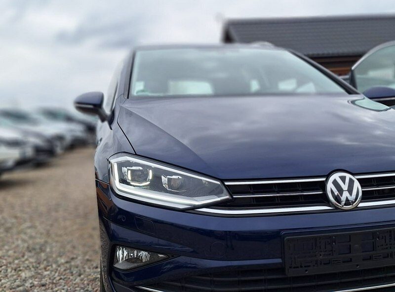 Volkswagen Golf Sportsvan automat LEDY xsenon highline masaz radar navi I (2014-)