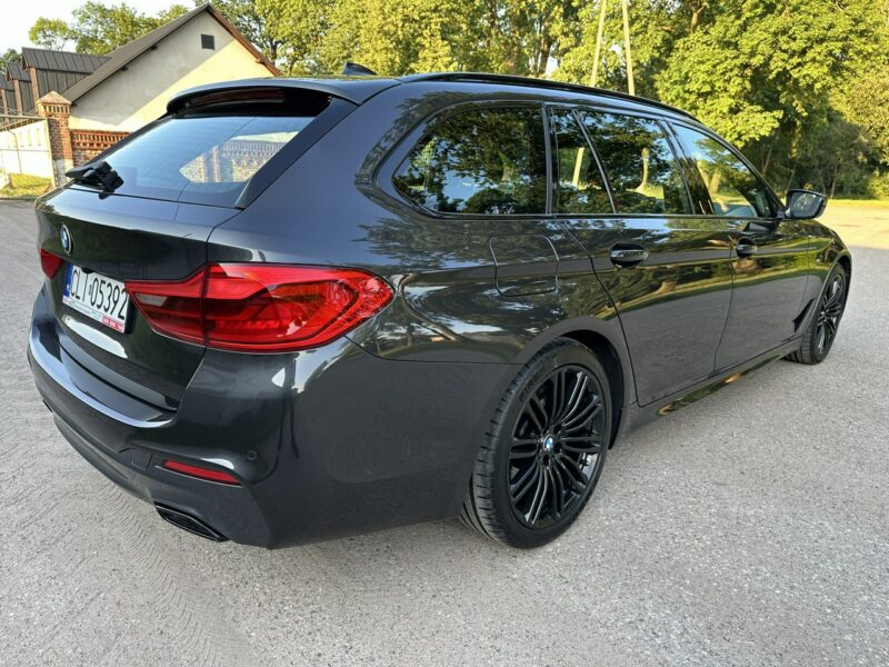 BMW 525 D M-Performance 231Koni Navi Kamera FullLed Alu19 Doinwestowana G30 (2017-)