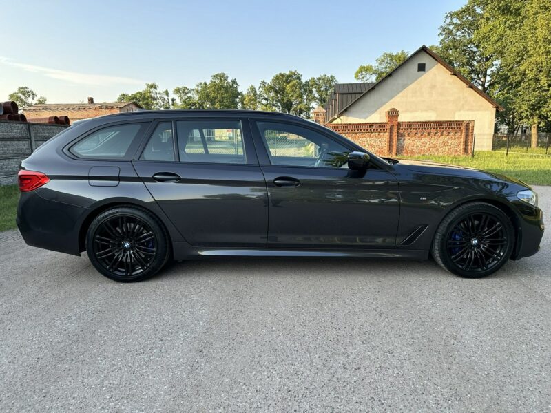 BMW 525 D M-Performance 231Koni Navi Kamera FullLed Alu19 Doinwestowana G30 (2017-)