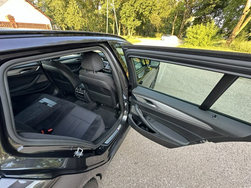 BMW 525 D M-Performance 231Koni Navi Kamera FullLed Alu19 Doinwestowana G30 (2017-)