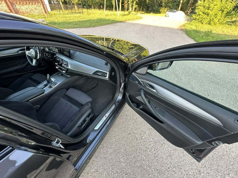 BMW 525 D M-Performance 231Koni Navi Kamera FullLed Alu19 Doinwestowana G30 (2017-)