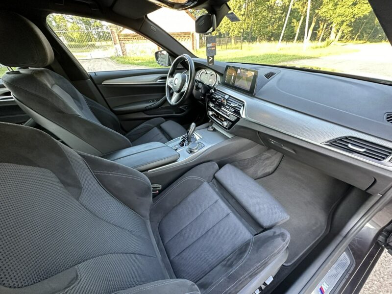 BMW 525 D M-Performance 231Koni Navi Kamera FullLed Alu19 Doinwestowana G30 (2017-)