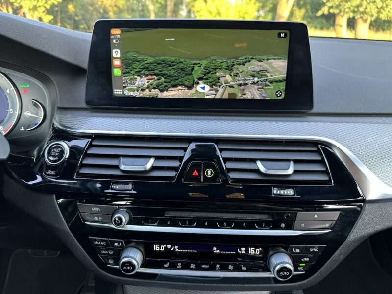 BMW 525 D M-Performance 231Koni Navi Kamera FullLed Alu19 Doinwestowana G30 (2017-)