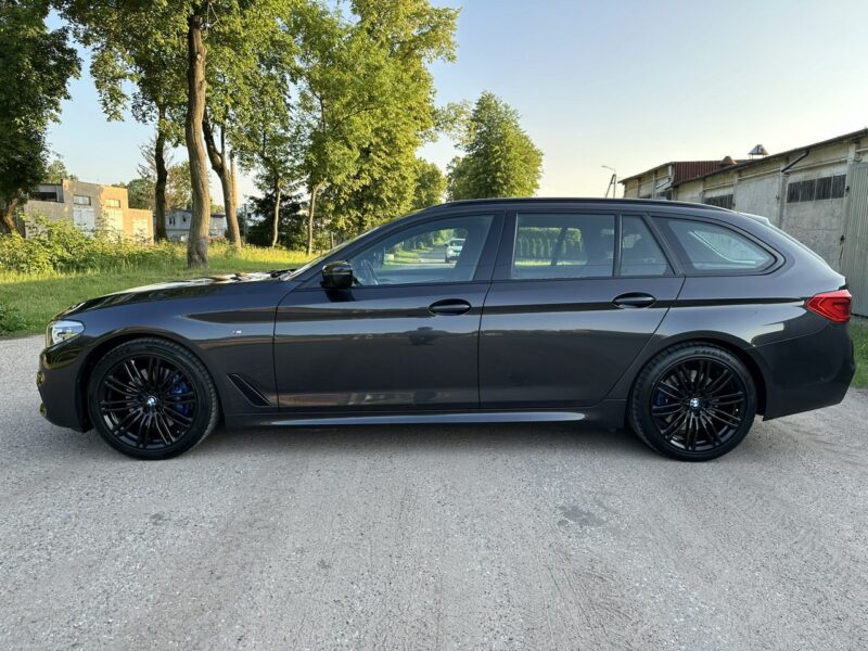 BMW 525 D M-Performance 231Koni Navi Kamera FullLed Alu19 Doinwestowana G30 (2017-)