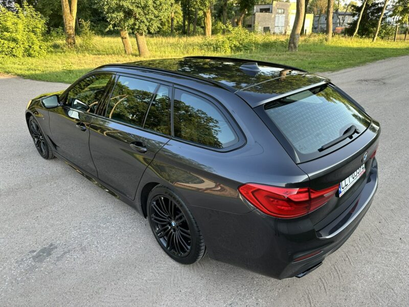 BMW 525 D M-Performance 231Koni Navi Kamera FullLed Alu19 Doinwestowana G30 (2017-)