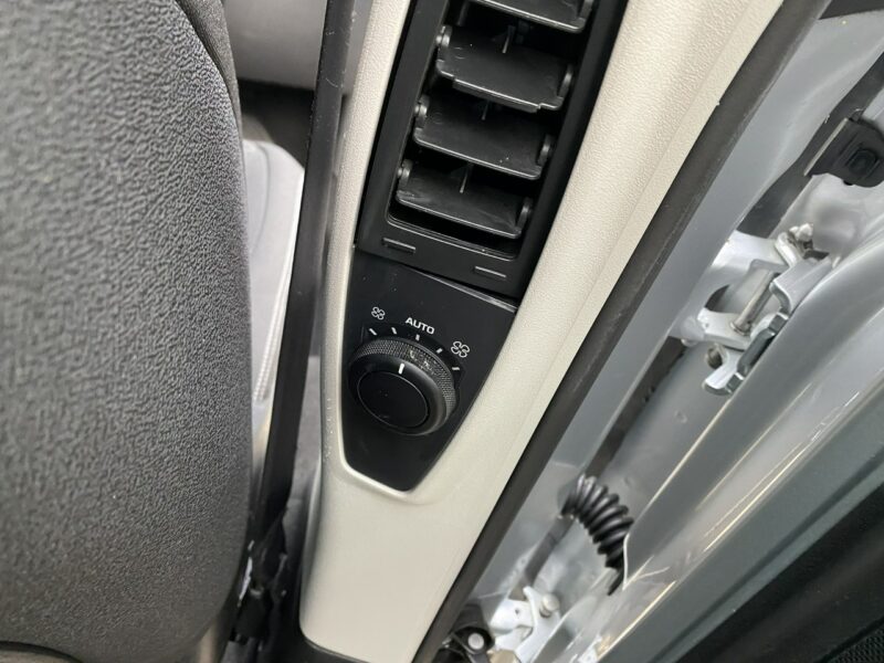 Citroen C4 Picasso Benzyna/Wersja po liftingu/LED dzienne/ESP/Klimatronik/Hak/2 kpl. kół I (2006-2013)