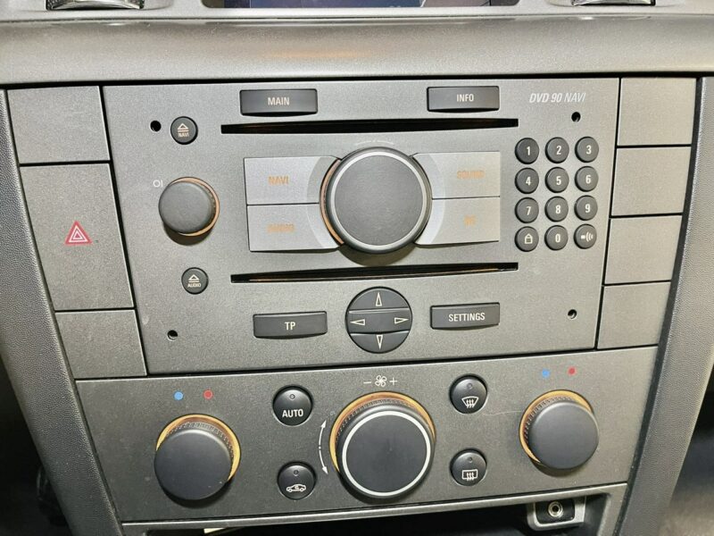 Opel Vectra 1.9 CDTi 100PS*COSMO PLUS Innovation*Navi*Skóry*Idealny Z Niemiec C (2002-2008)