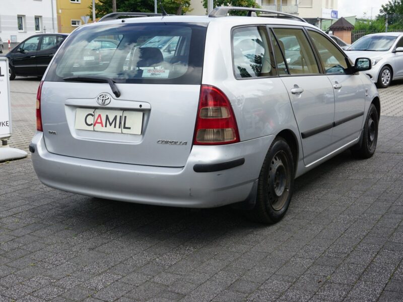 Toyota Corolla ekonomiczna benzyna, dodatkowy komplet koł, Seria E12 (2001-2007)