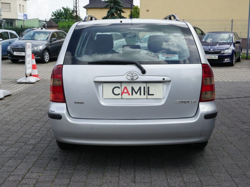Toyota Corolla ekonomiczna benzyna, dodatkowy komplet koł, Seria E12 (2001-2007)
