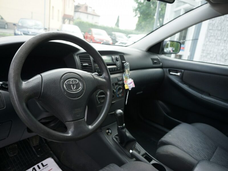 Toyota Corolla ekonomiczna benzyna, dodatkowy komplet koł, Seria E12 (2001-2007)