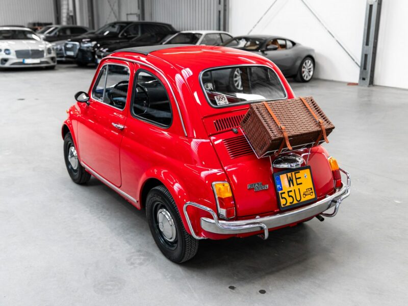 Fiat 500L Odrestaurowany. Zarejestrowany na zabytek.
