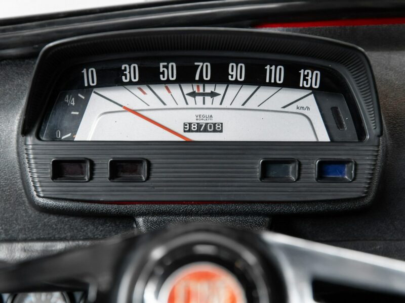 Fiat 500L Odrestaurowany. Zarejestrowany na zabytek.
