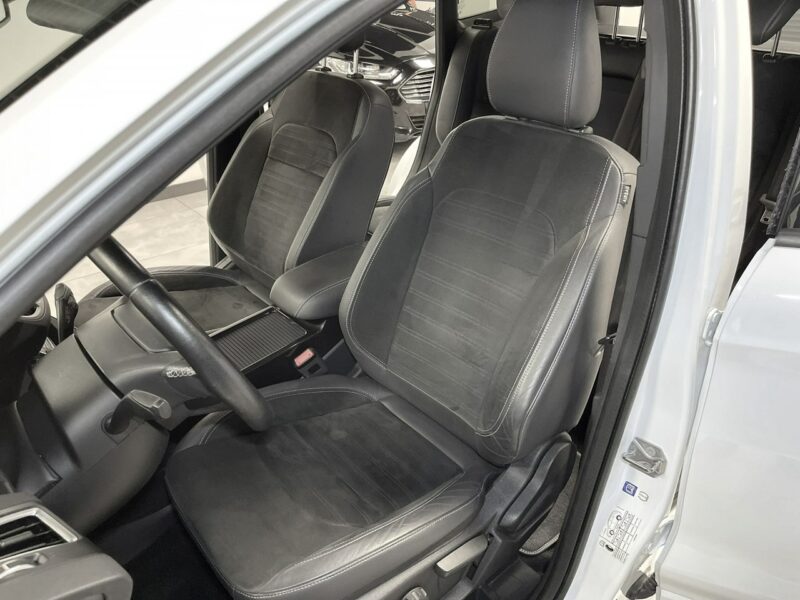 Ford Kuga 1.5 TDCi 120PS ST-LINE+SYNC*Klimatronic*Black Piano*Full LED II (2012-)