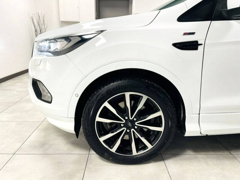 Ford Kuga 1.5 TDCi 120PS ST-LINE+SYNC*Klimatronic*Black Piano*Full LED II (2012-)