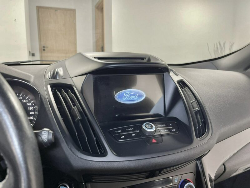 Ford Kuga 1.5 TDCi 120PS ST-LINE+SYNC*Klimatronic*Black Piano*Full LED II (2012-)