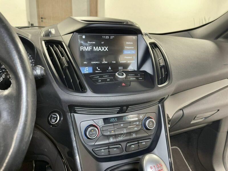 Ford Kuga 1.5 TDCi 120PS ST-LINE+SYNC*Klimatronic*Black Piano*Full LED II (2012-)