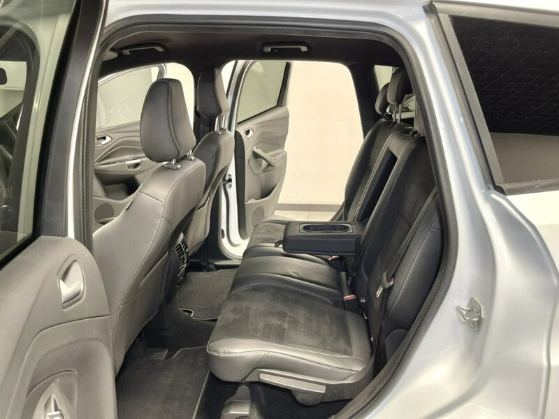 Ford Kuga 1.5 TDCi 120PS ST-LINE+SYNC*Klimatronic*Black Piano*Full LED II (2012-)